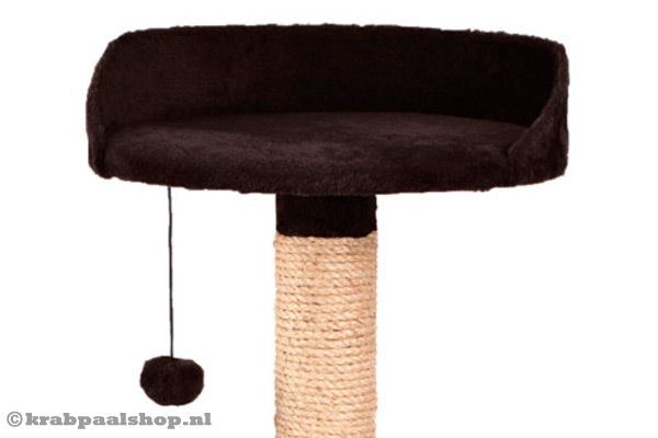 Pluche ligplek met speelballetje.