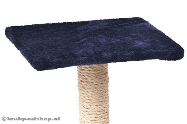 Voorzien van twee pluche plateaus.