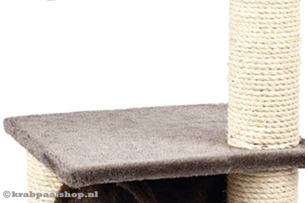 Voorzien van twee pluche plateaus.